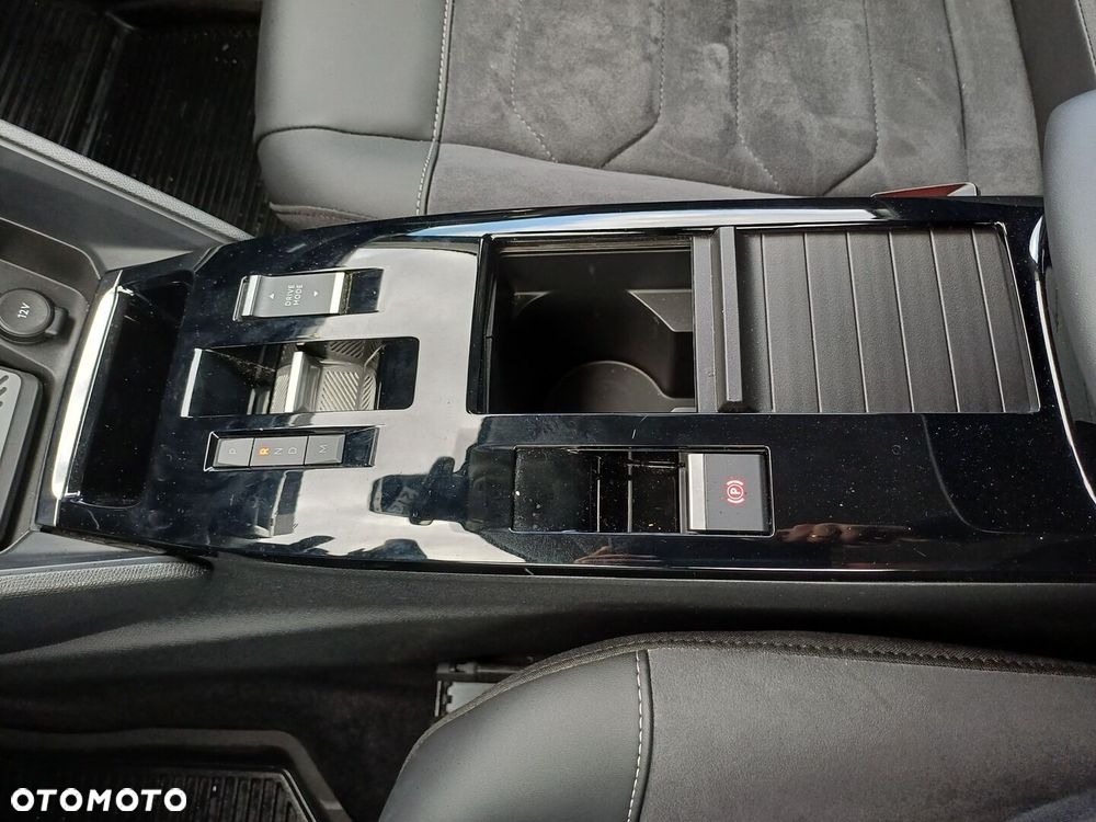 Citroën C4X 1.2 PureTech Max S&S EAT8 - 10