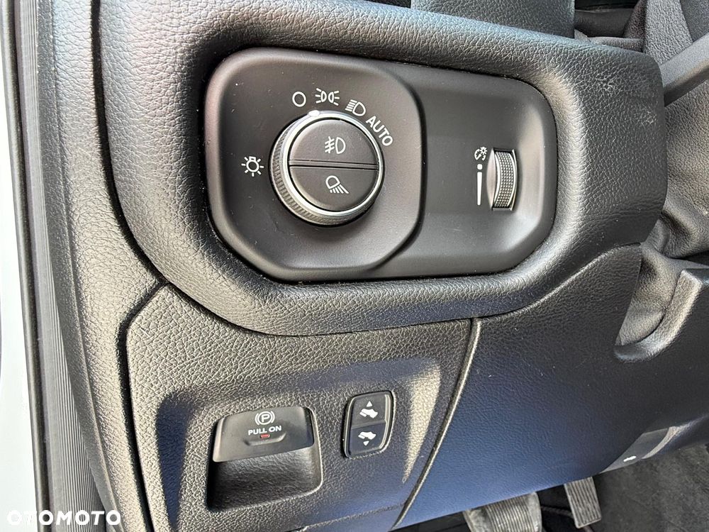 Dodge RAM - 20