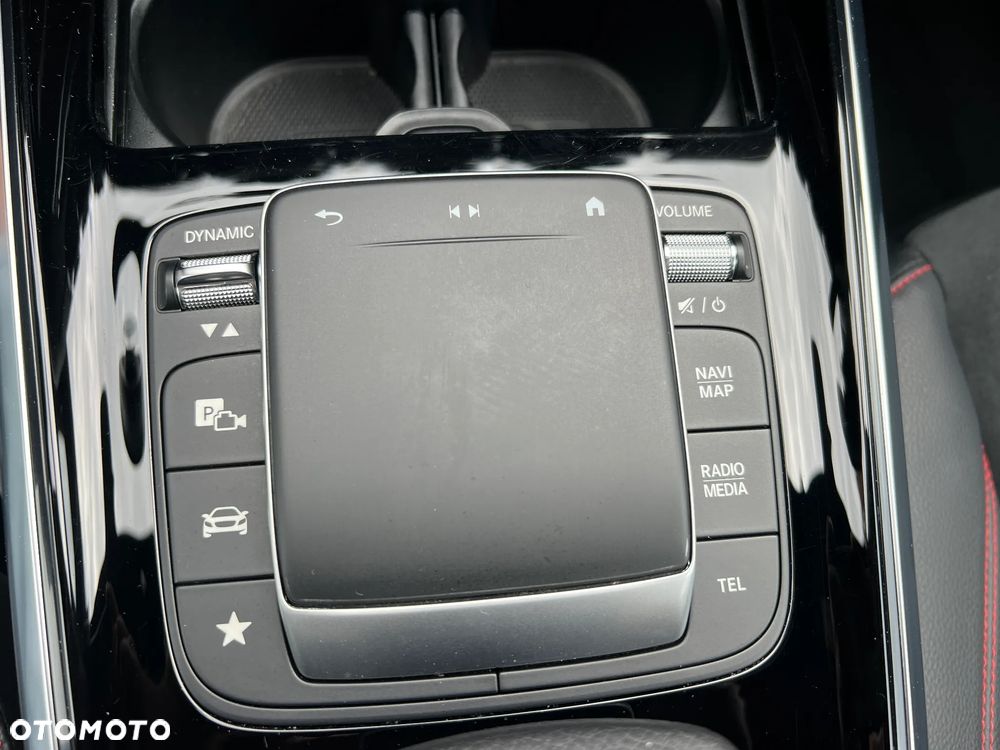 Mercedes-Benz GLA 180 d 8G-DCT Style - 20