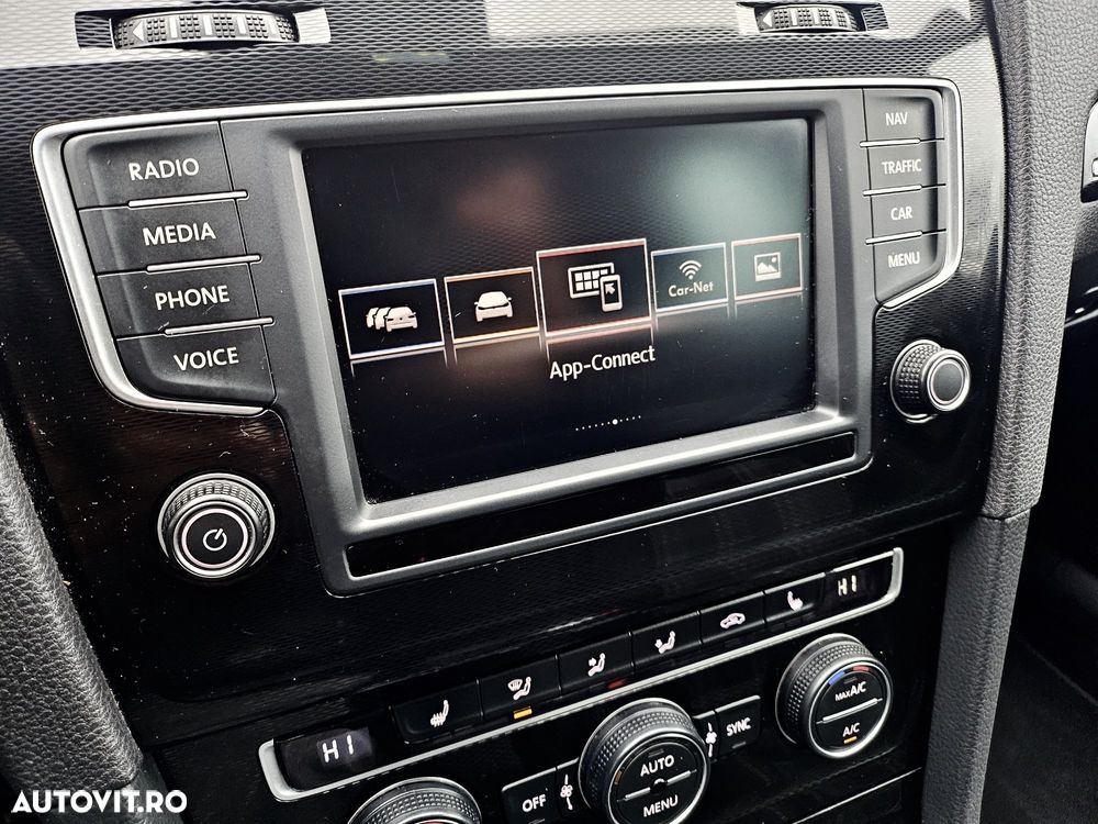 Volkswagen Golf GTD 2.0 TDI SCR DSG - 36