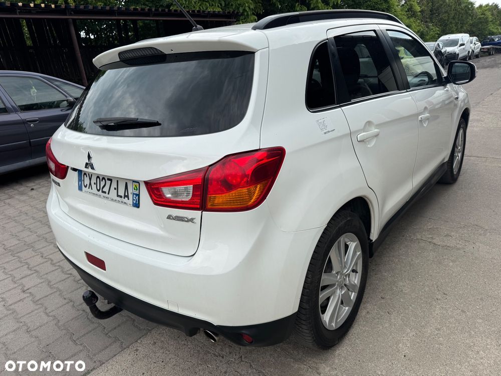 Mitsubishi ASX - 3