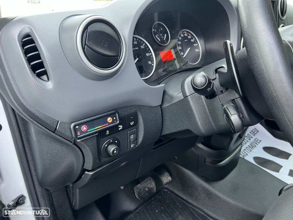 Citroën Berlingo HDI EAT8 - 25