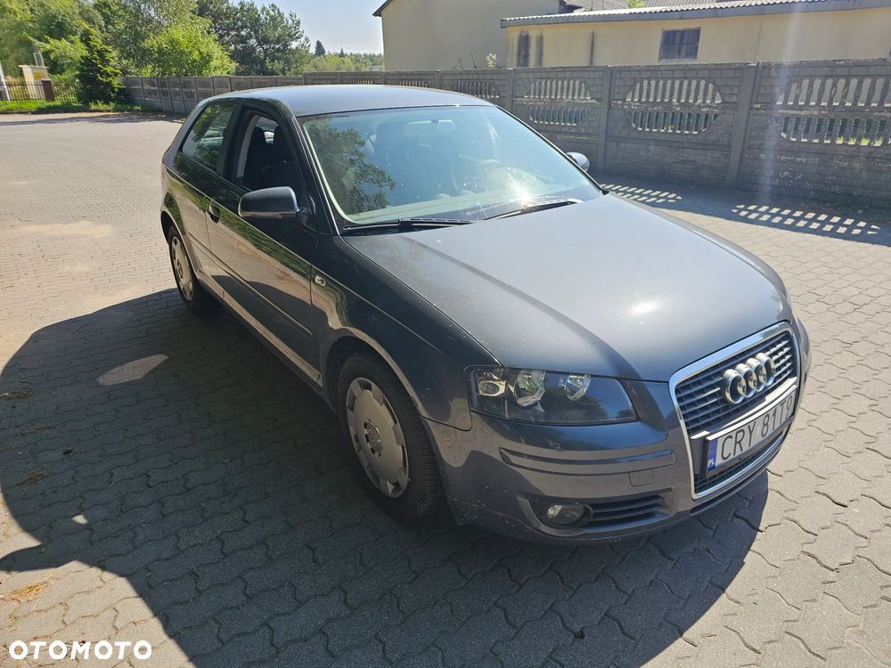 Audi A3 3-drzwiowe 1.6 tiptronic Attraction - 2