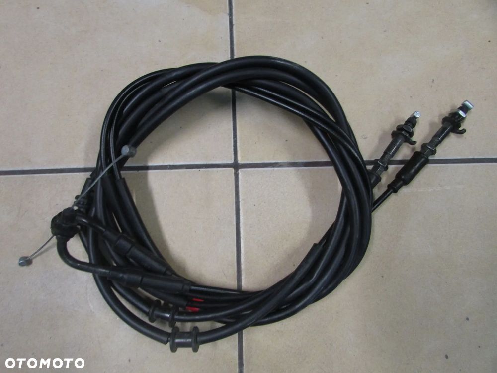 Vespa GTV 300 hpe 2024 linki gazu - 2