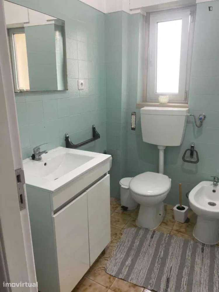 Quarto - localizado em Leiria - Grande imagem: 4/6