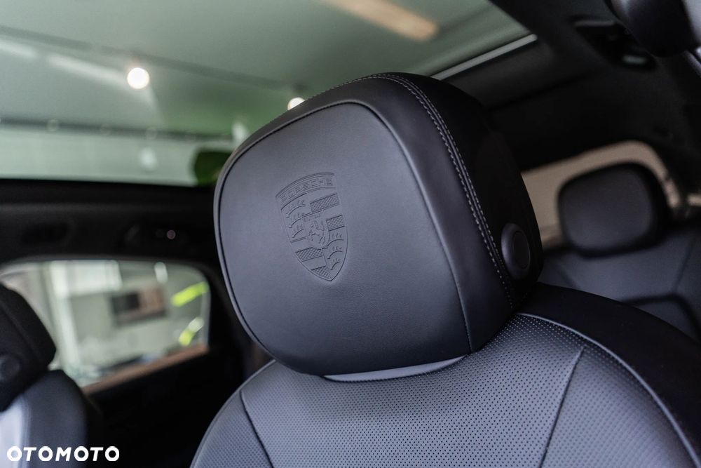 Porsche Cayenne Black Edition - 27