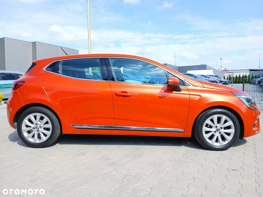 Renault Clio - 10