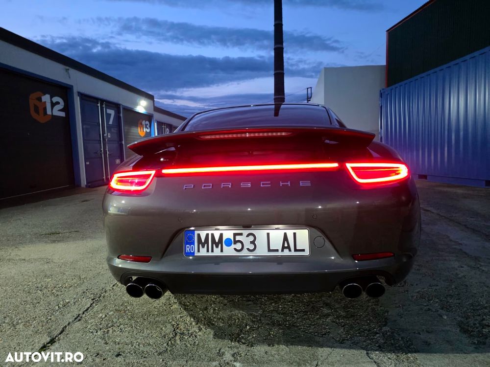 Porsche 911 Carrera 4 PDK - 7