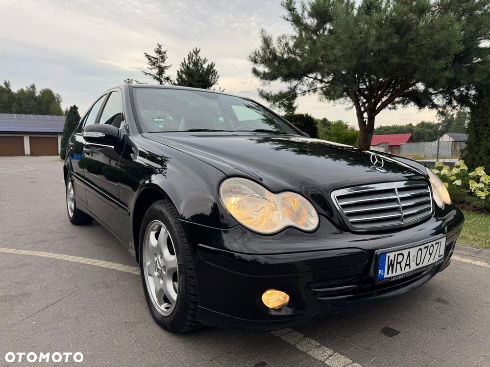 Mercedes-Benz Klasa C 200 T CDI Classic - 30