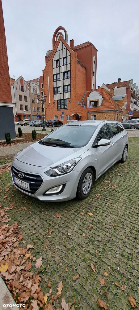 Hyundai i30 1.4 CRDi Classic + - 11