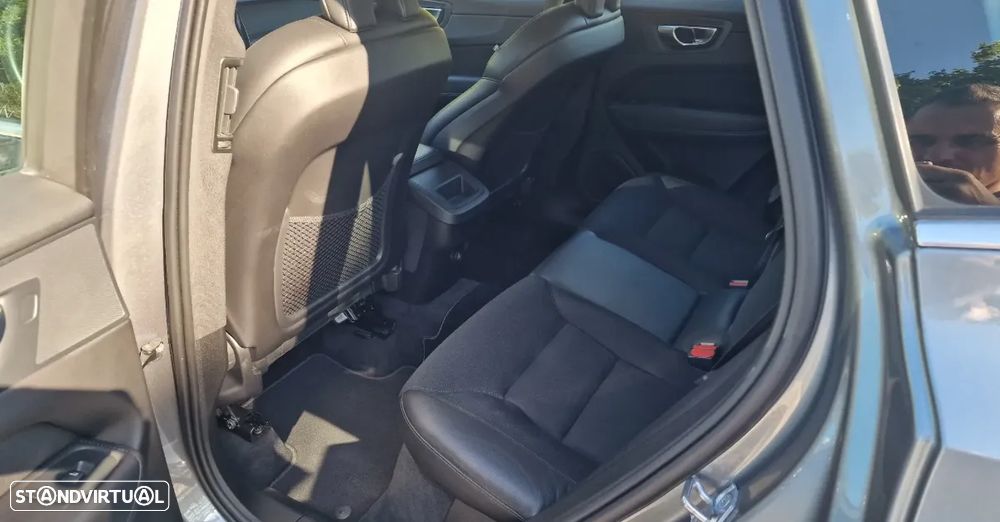 Volvo XC 60 2.0 D4 Momentum Plus Geartronic - 16