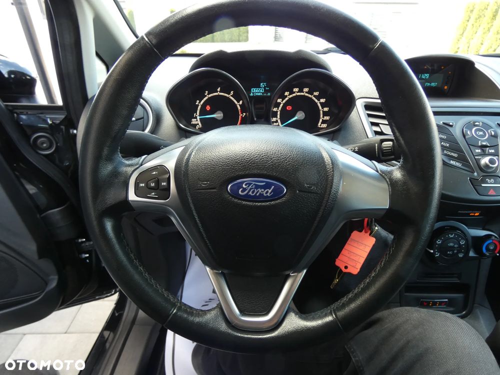 Ford Fiesta 1.25 Champions Edition - 20