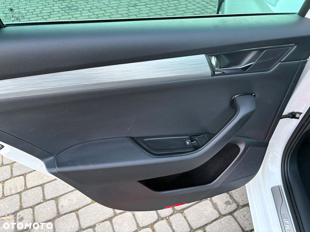 Skoda Superb 2.0 TDI Style - 15