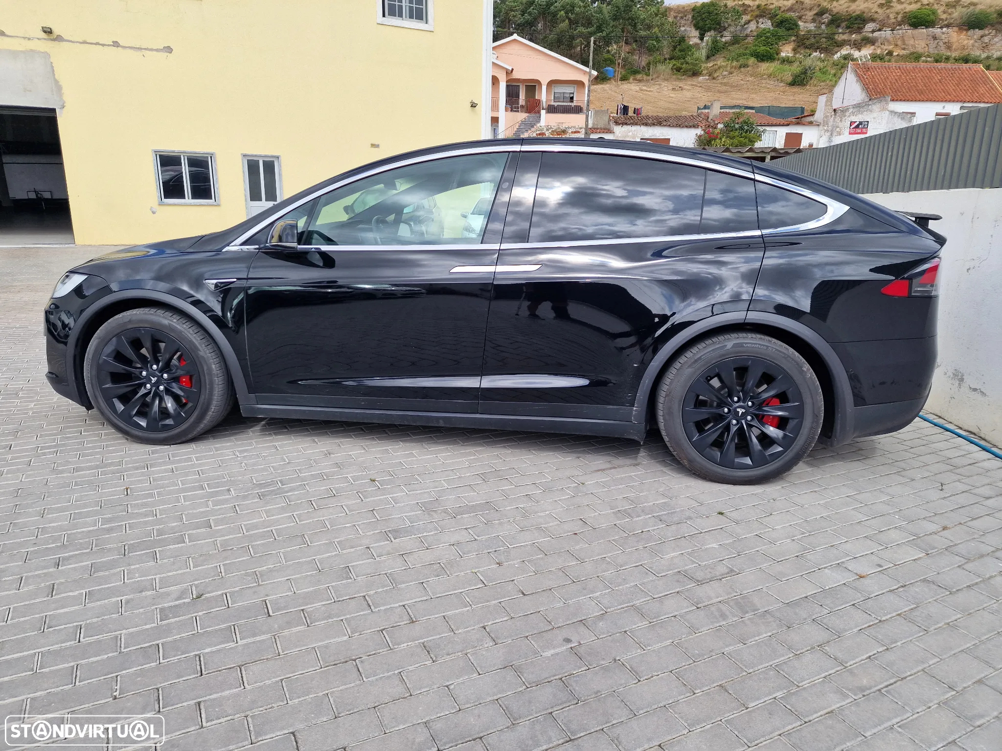 Tesla Model X Performance - 6