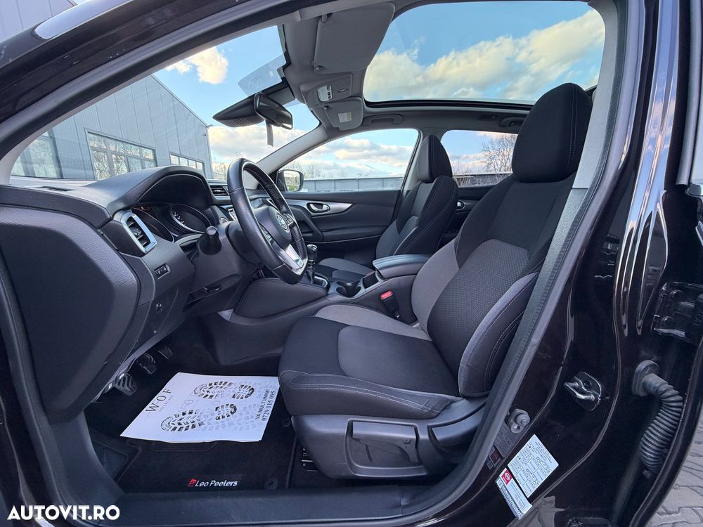 Nissan Qashqai 1.3 DIG-T N-CONNECTA - 26