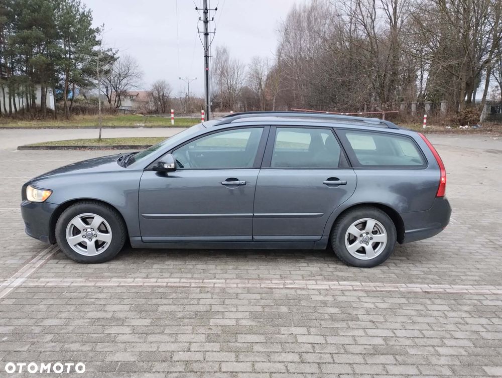 Volvo V50 1.6D DPF DRIVe - 8