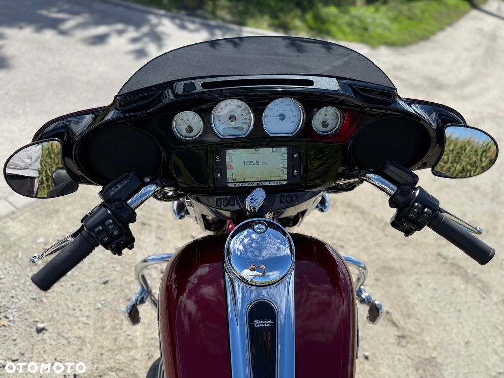 Harley-Davidson Touring Street Glide - 9