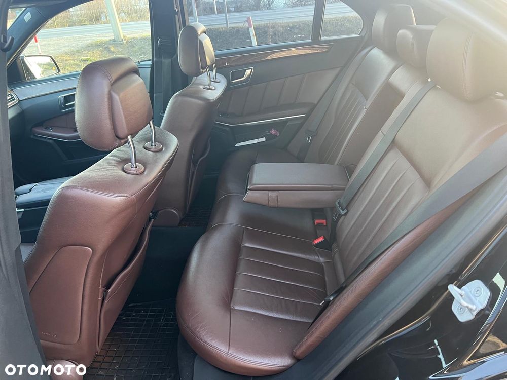 Mercedes-Benz Klasa E 220 BlueTEC BlueEFFICIENCY 7G-TRONIC Edition Avantgarde - 14