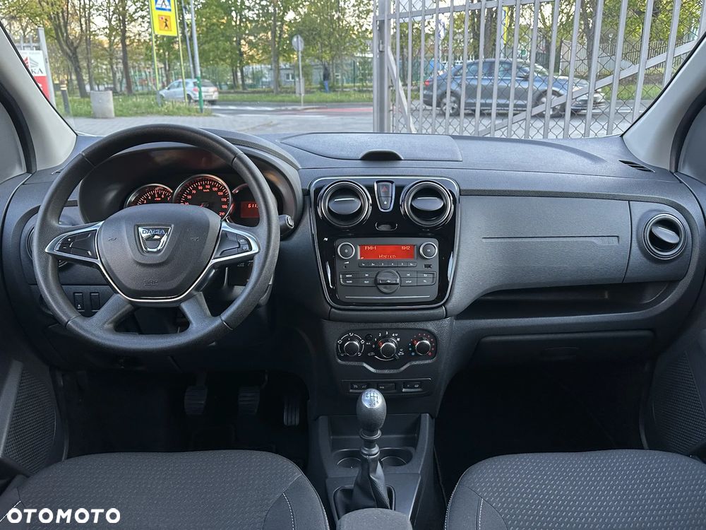 Dacia Lodgy 1.3 TCe Laureate S&S - 4