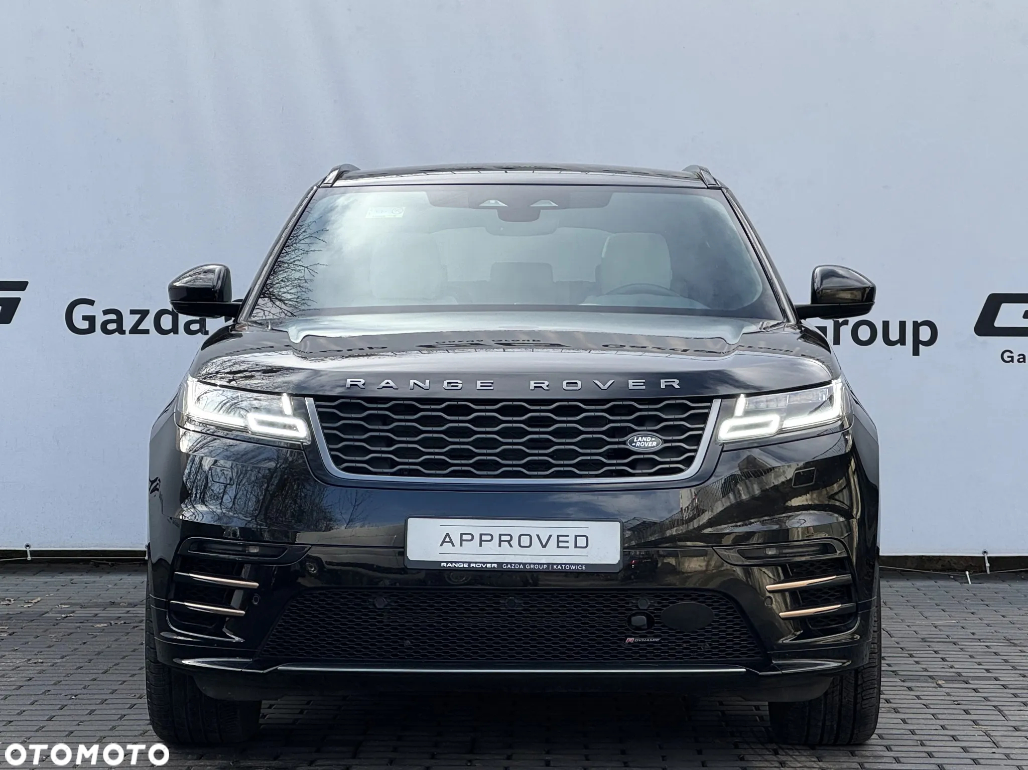 Land Rover Range Rover Velar D200 R-Dynamic SE - 3