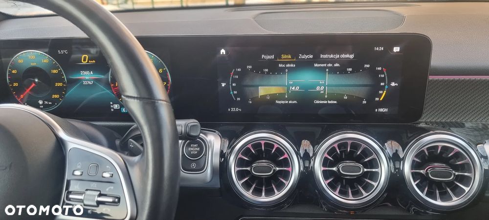 Mercedes-Benz GLB 250 4Matic 8G-DCT AMG Line - 24