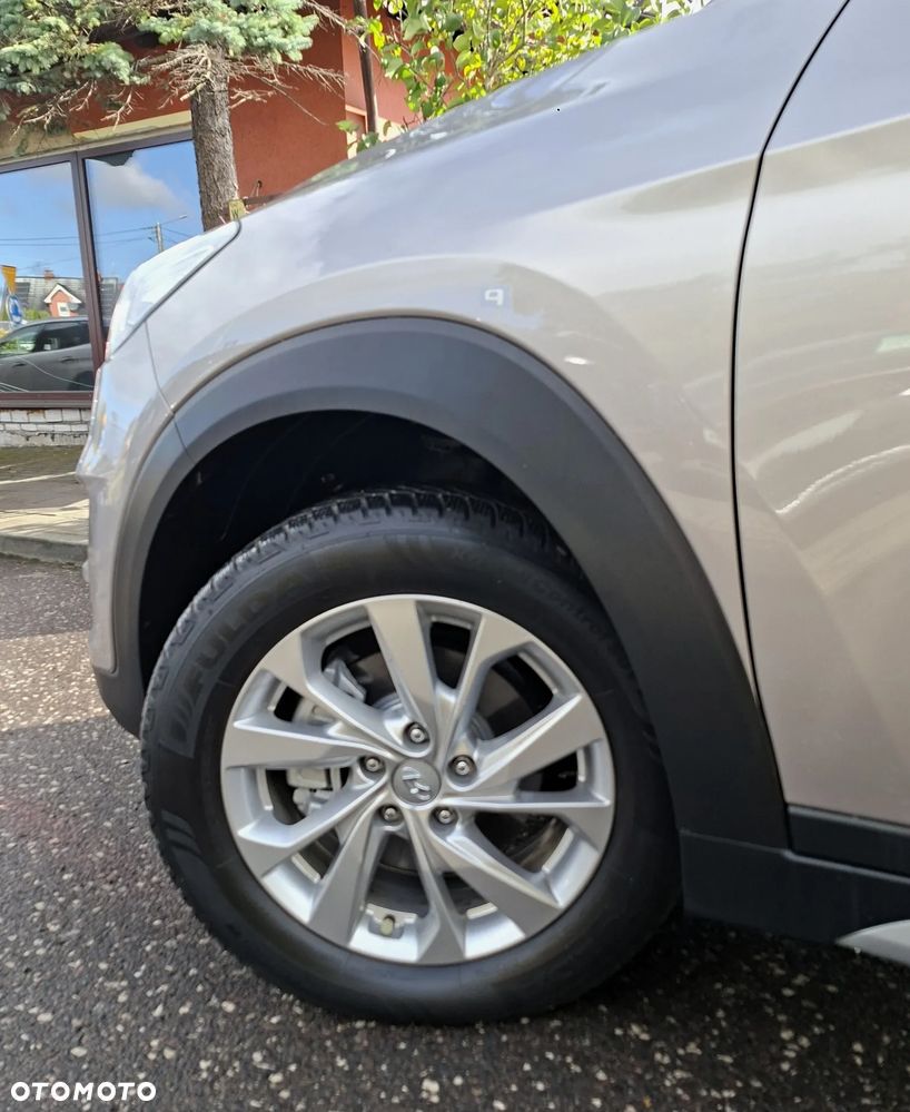 Hyundai Tucson blue 1.6 CRDi 2WD DCT Premium - 32