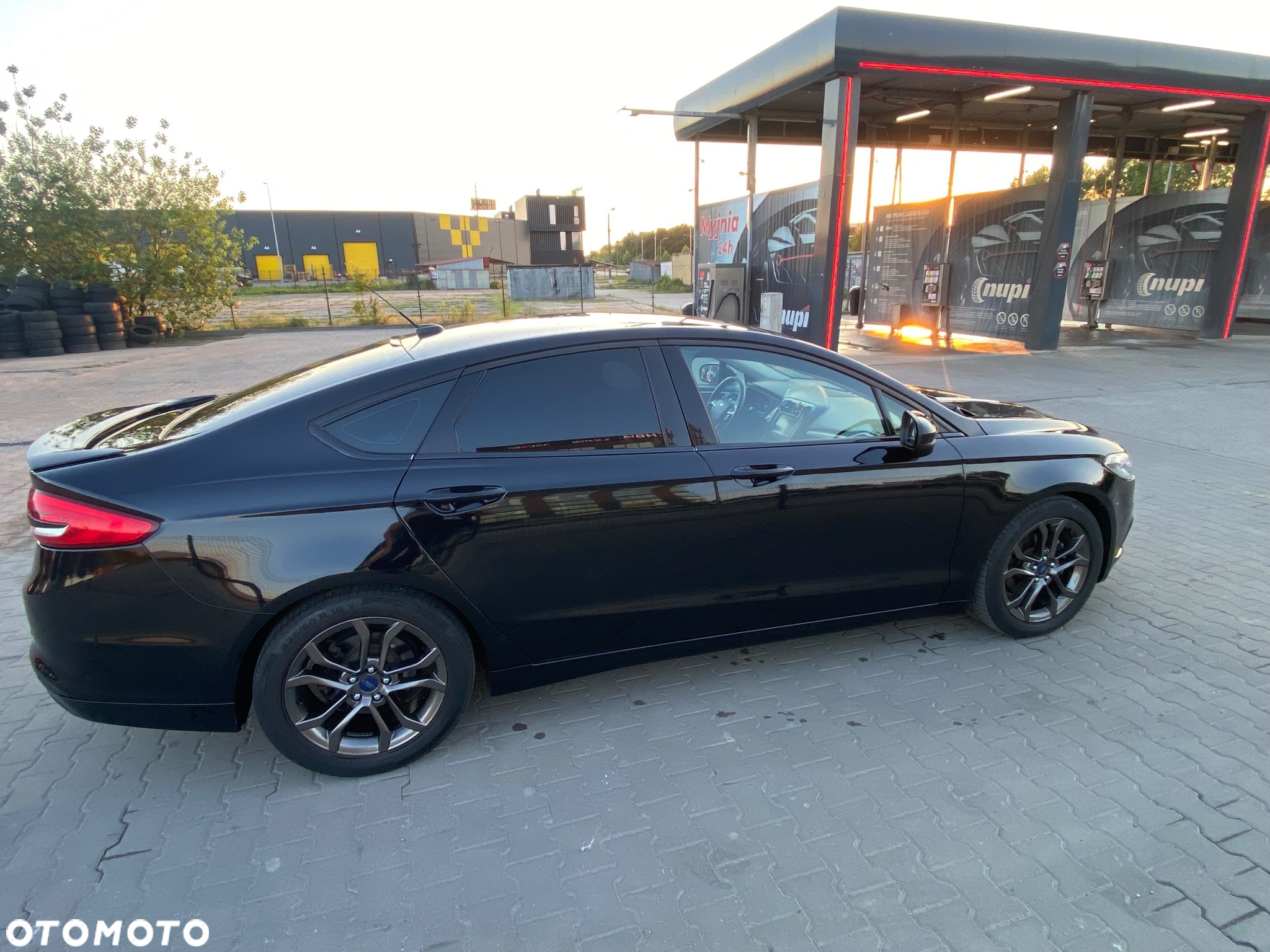 Ford Fusion 2.0 EcoBoost Titanium - 21
