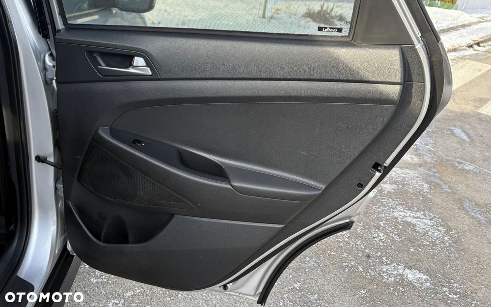 Hyundai Tucson blue 1.7 CRDi 2WD Style - 27