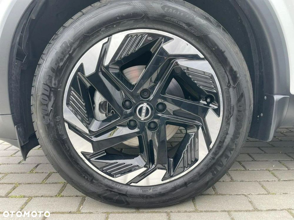 Nissan Qashqai 1.3 DIG-T mHEV N-Connecta - 18