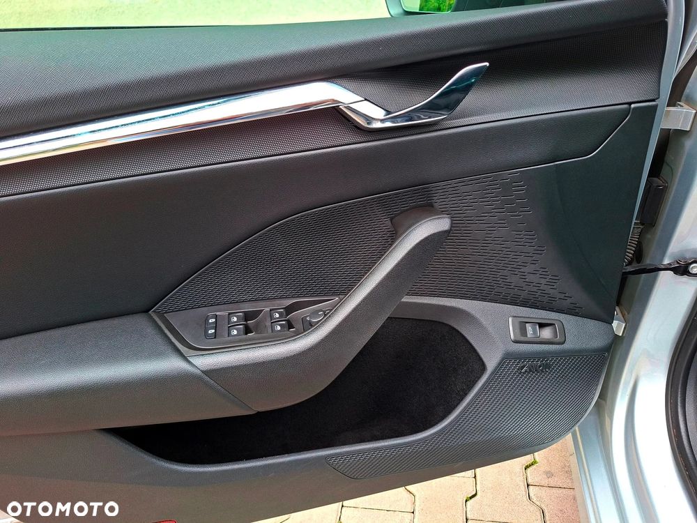 Skoda Octavia 2.0 TDI DSG Style - 36