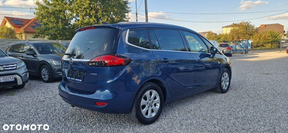 Opel Zafira - 12
