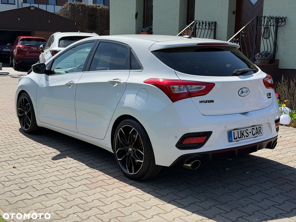 Hyundai i30 1.6 GDI Turbo Luxury - 3