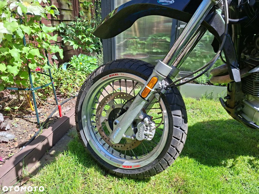 Yamaha XT - 8