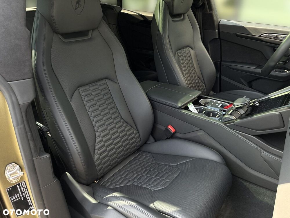 Lamborghini Urus - 16