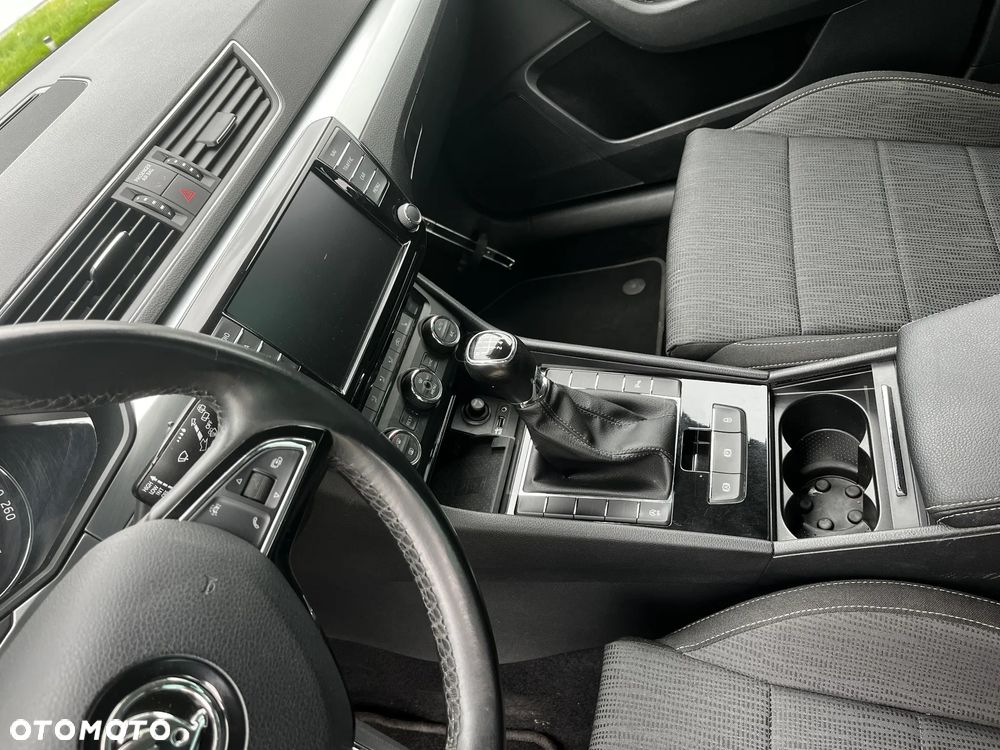 Skoda Superb 1.6 TDI Ambition Greenline - 11