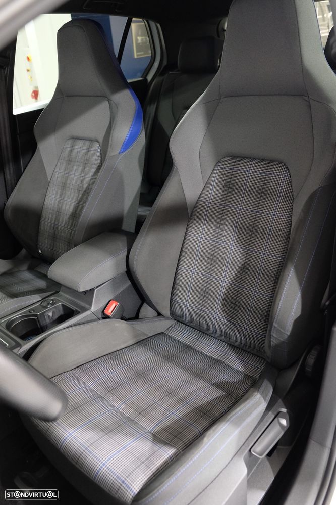 VW Golf 1.4 eHybrid OPF DSG GTE - 10