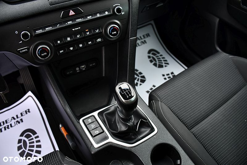 Kia Sportage 1.6 GDI 2WD SPIRIT - 16