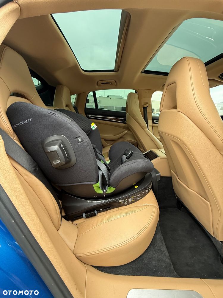 Porsche Panamera 4 Executive - 33