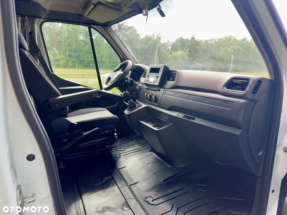 Renault Master 2.3 ,2024r, SALON POLSKA , WINDA Dhollandia ,Twin Cab poduszki, fotel pneumatyczny, gotowy do pracy ,bezwypadkowy - 7