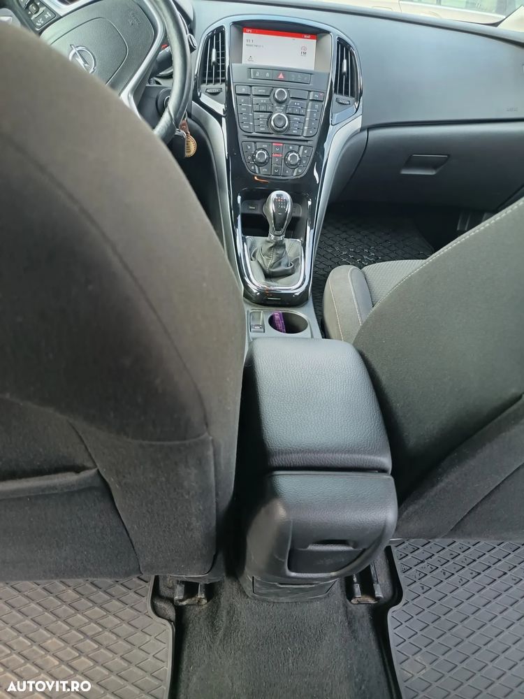 Opel Astra - 10