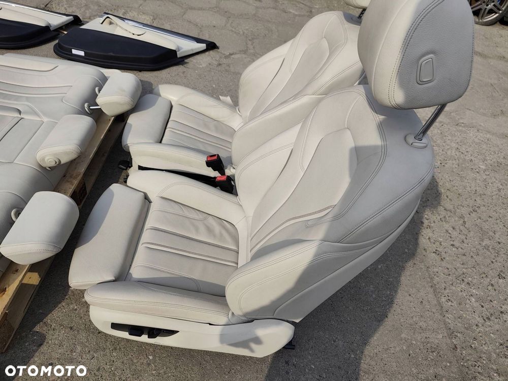 BMW G30 FOTELE KANAPA BOCZKI SKÓRA KOMPLET - 16