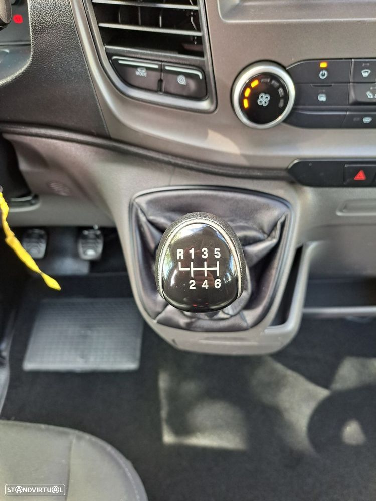 Ford Transit - 13