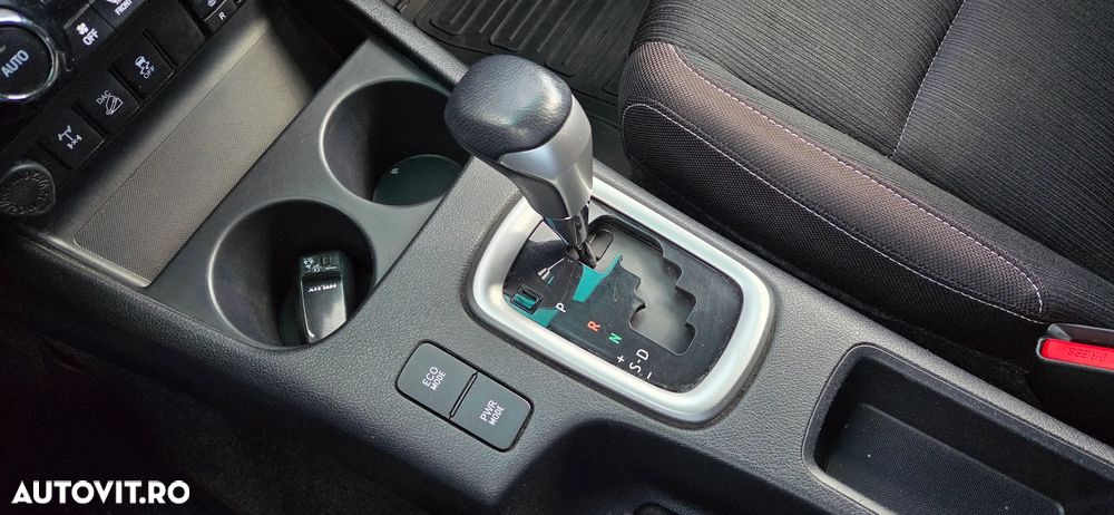 Toyota Hilux 4x4 Double Cab A/T Invincible - 25