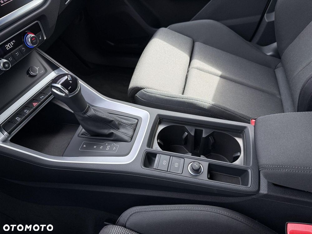 Audi Q3 35 TFSI mHEV Advanced S tronic - 22