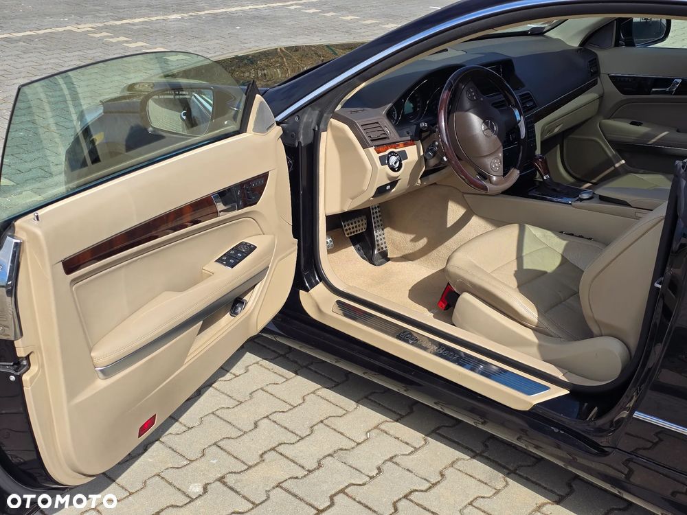 Mercedes-Benz Klasa E - 16