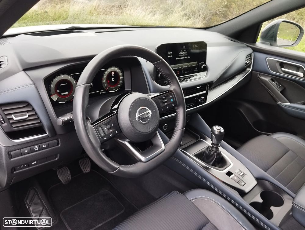 Nissan Qashqai 1.3 DIG-T MHEV Premiere Edition - 17