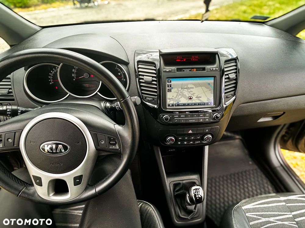Kia Venga 1.4 Business Line - 12