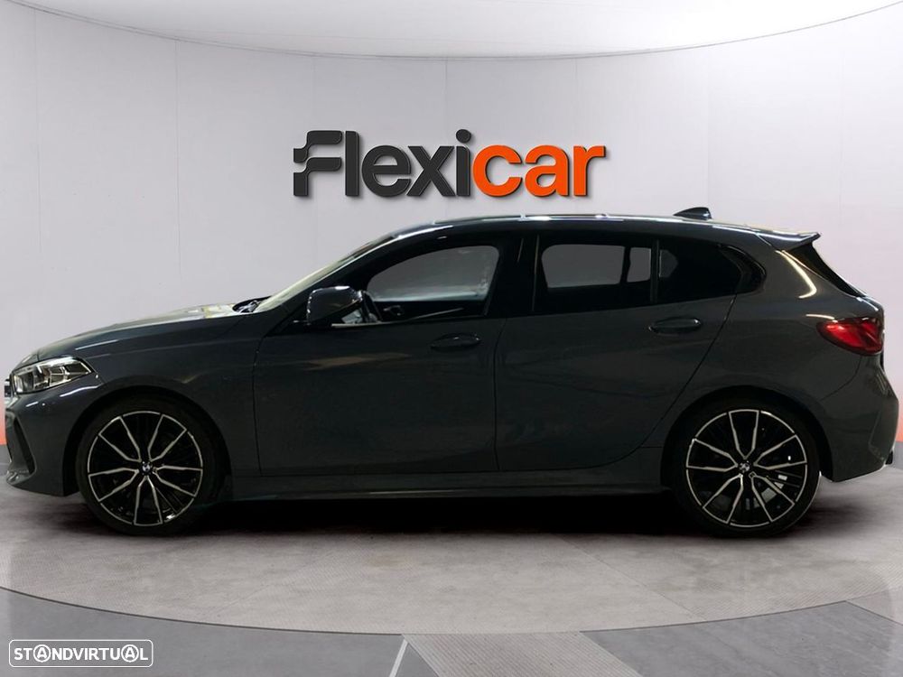 BMW 118 i Pack Desportivo M Auto — fotografia 3