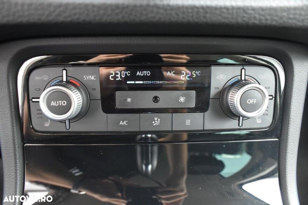 Volkswagen Touareg 3.0 V6 TDI BMT - 19