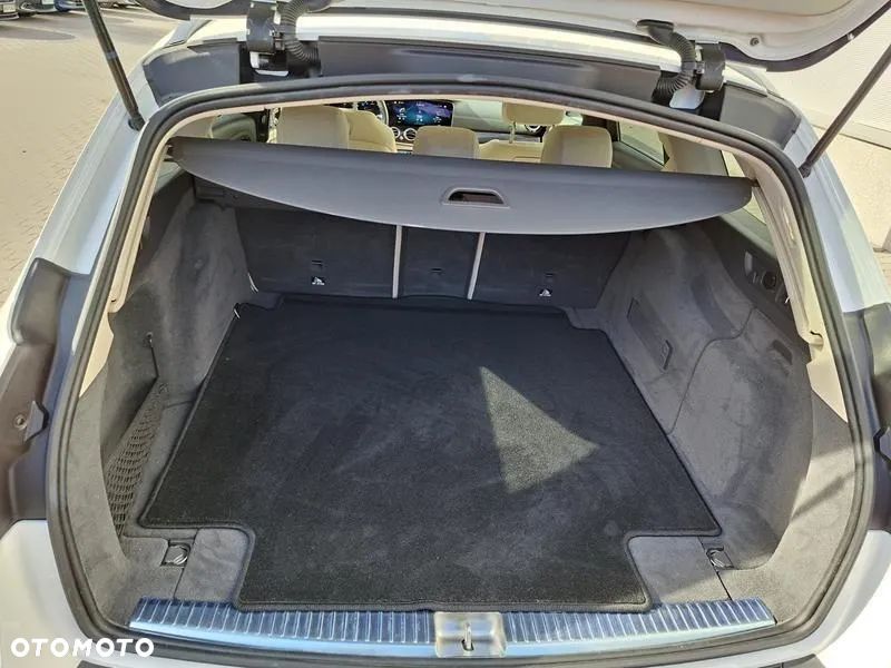 Mercedes-Benz Klasa E 220 d 4-Matic Avantgarde - 11